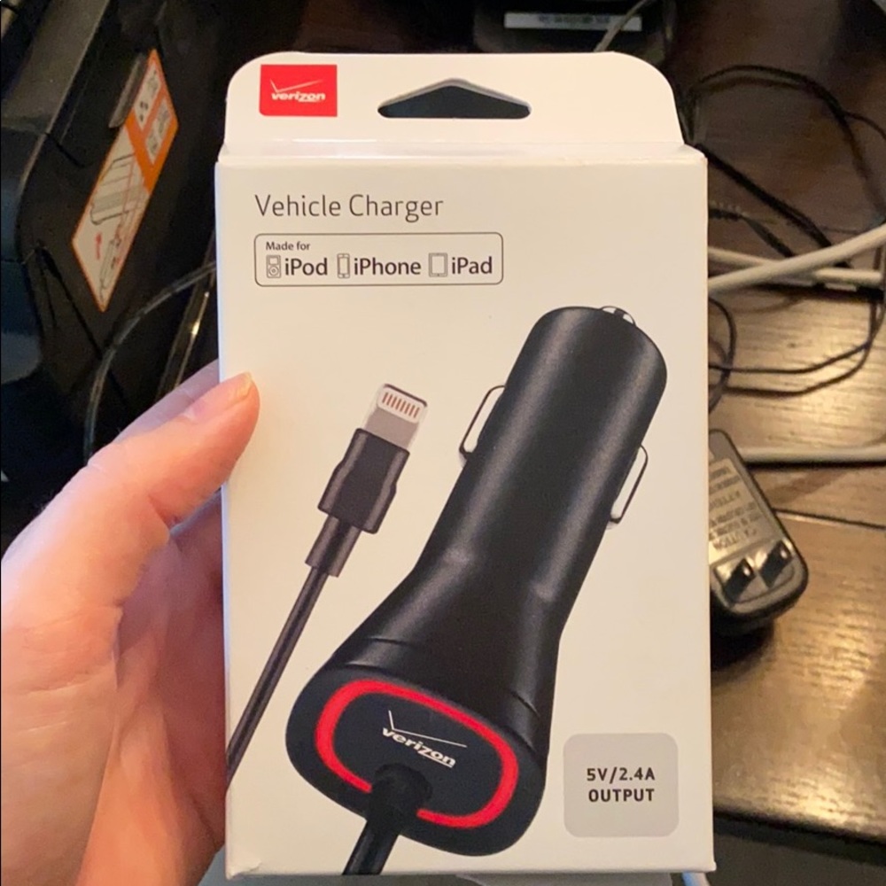 NWT car charger